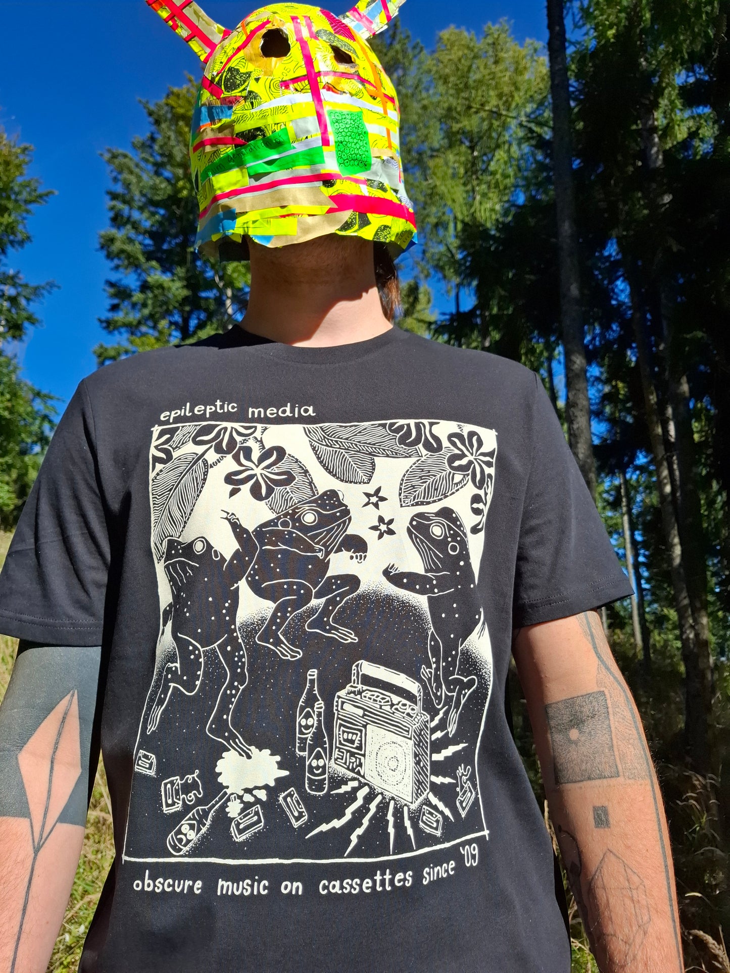 T-shirt *Frog Party 2.0*, Print: Creamy White